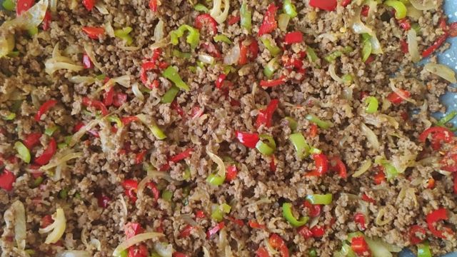 15 Dakikada Birazcık Kıymayla Pişen En Kolay Yemek