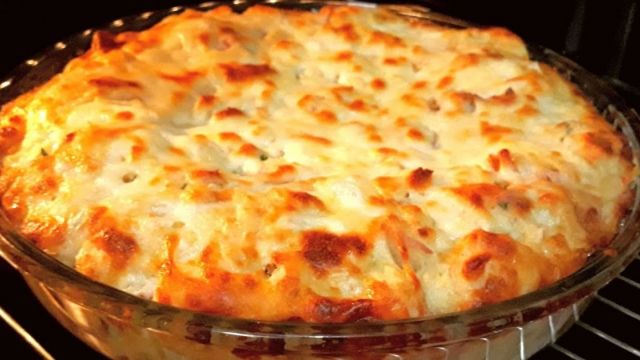 Bayat Ekmekleri değerlendirin, Bayat Ekmekten Börek Tarifi