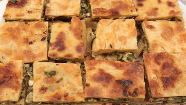 Daha Çok Ramazan Aylarında Yapılan Enfes Döndürme Börek Tarifi