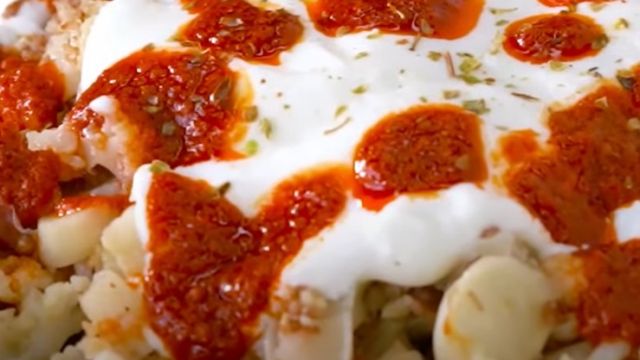 İftar İçin Hafif Yemek Önerisi, Yoğurtlu Kıymalı Karnabahar Kavurması Tarifi