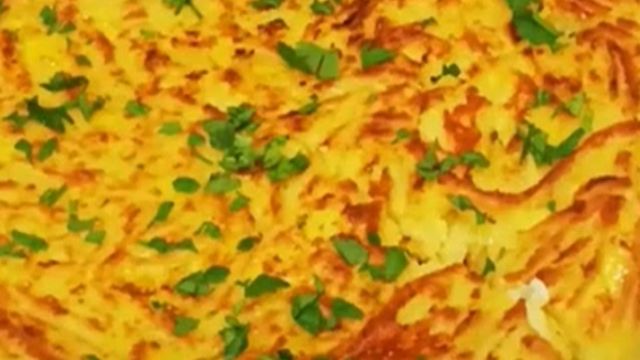 Denemek İsteyenlere Tavada Su Böreği Tadında Erişte Böreği Tarifi