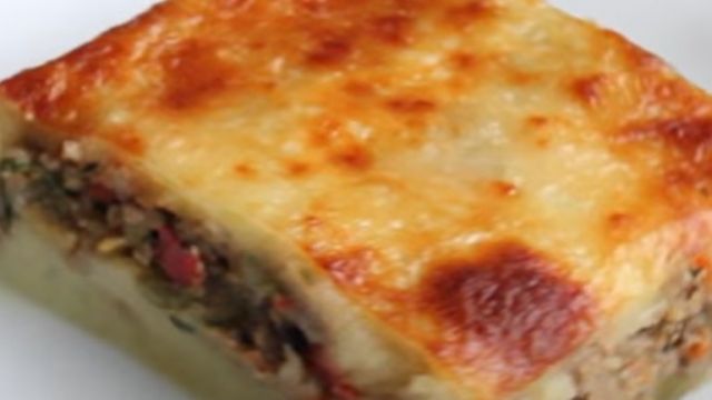 Ağızda Dağılan Bir Lezzet, Fırında Kıymalı Patates Püresi Tarifi