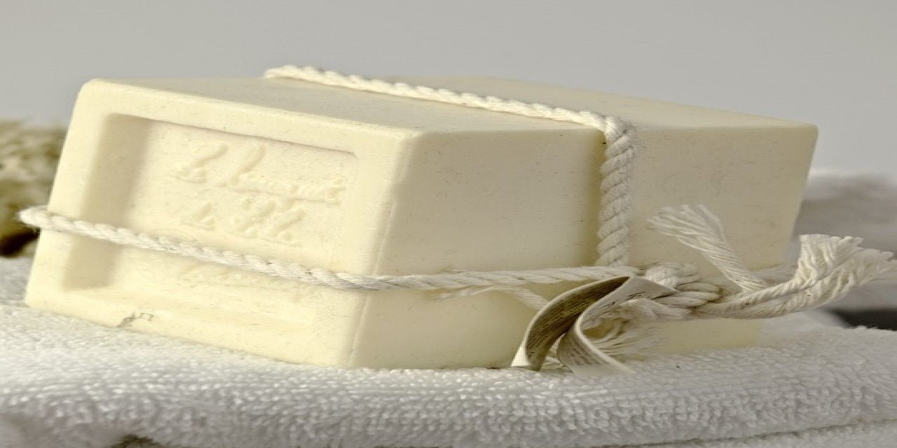 Temizlik uzmanları beyaz sabunla ilgili bilinmeyen bir gerçeği açıkladılar - Herkes denemeli