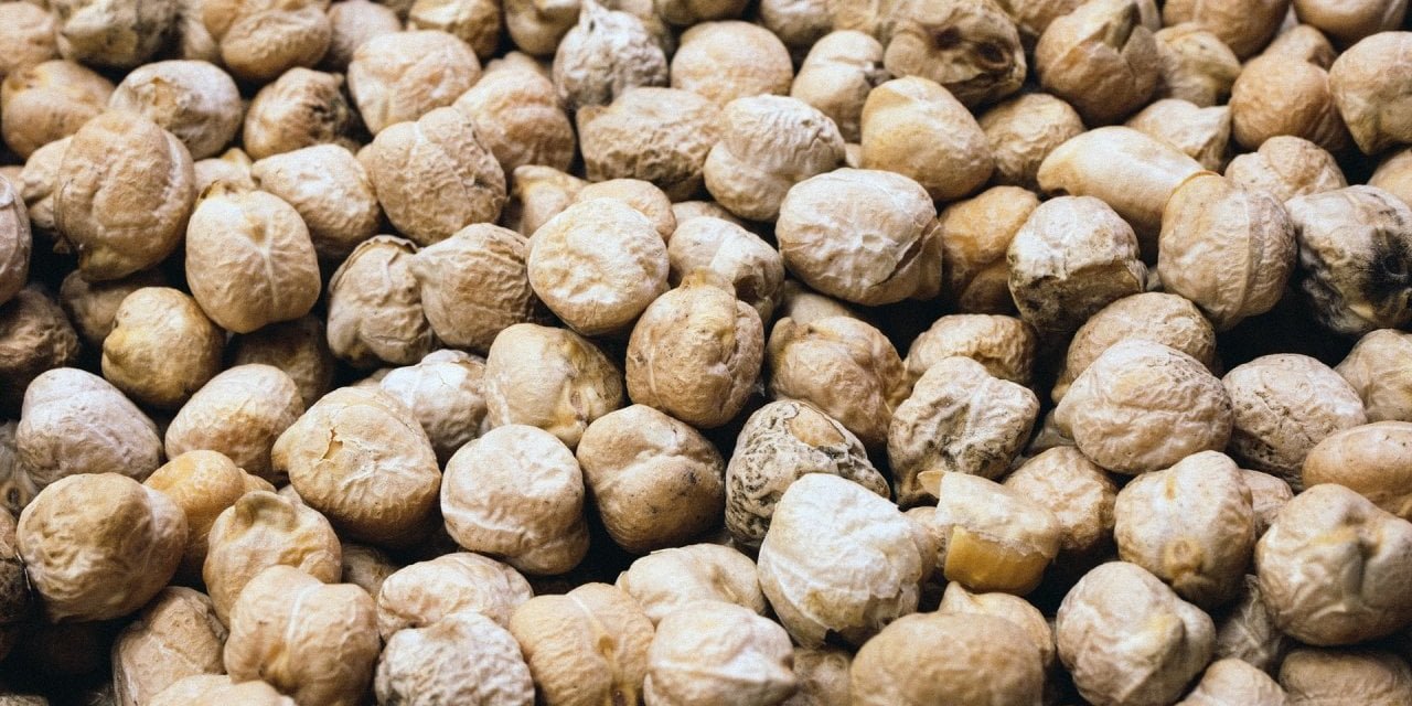 İstenmeyen tüylere nohutlu çözüm! Sadece bir avuç nohutla ışıl ışıl bir cilt mümkün - İşte o teknik