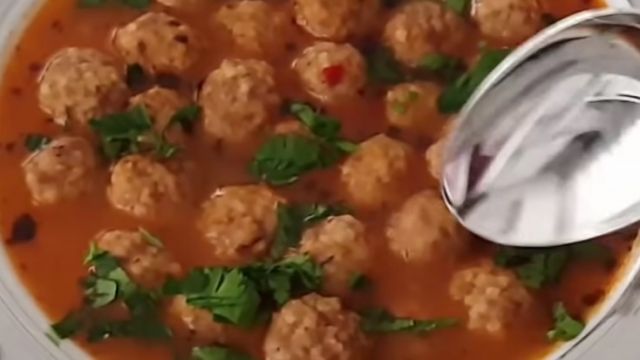 Enfes: Terbiyeli Sulu Köfte Tarifi